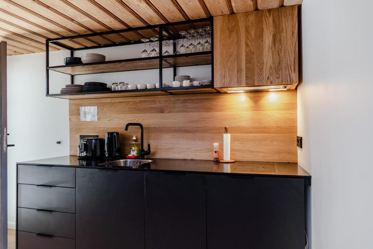 Lj5 - Old Town Rooms With Exclusive Shared Roof Terrace Tallinn Eksteriør billede